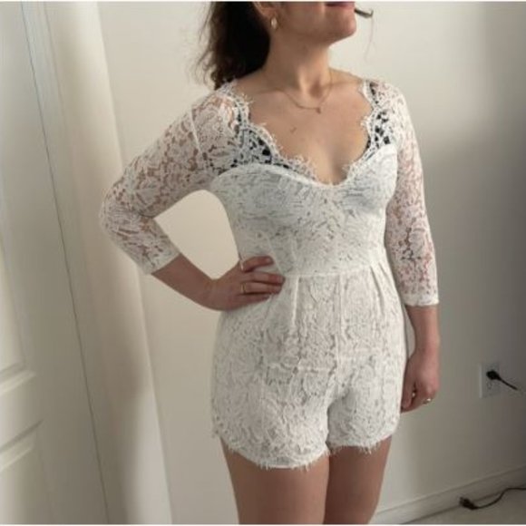 NWOT "Mia" White Lace Romper - Picture 2 of 13
